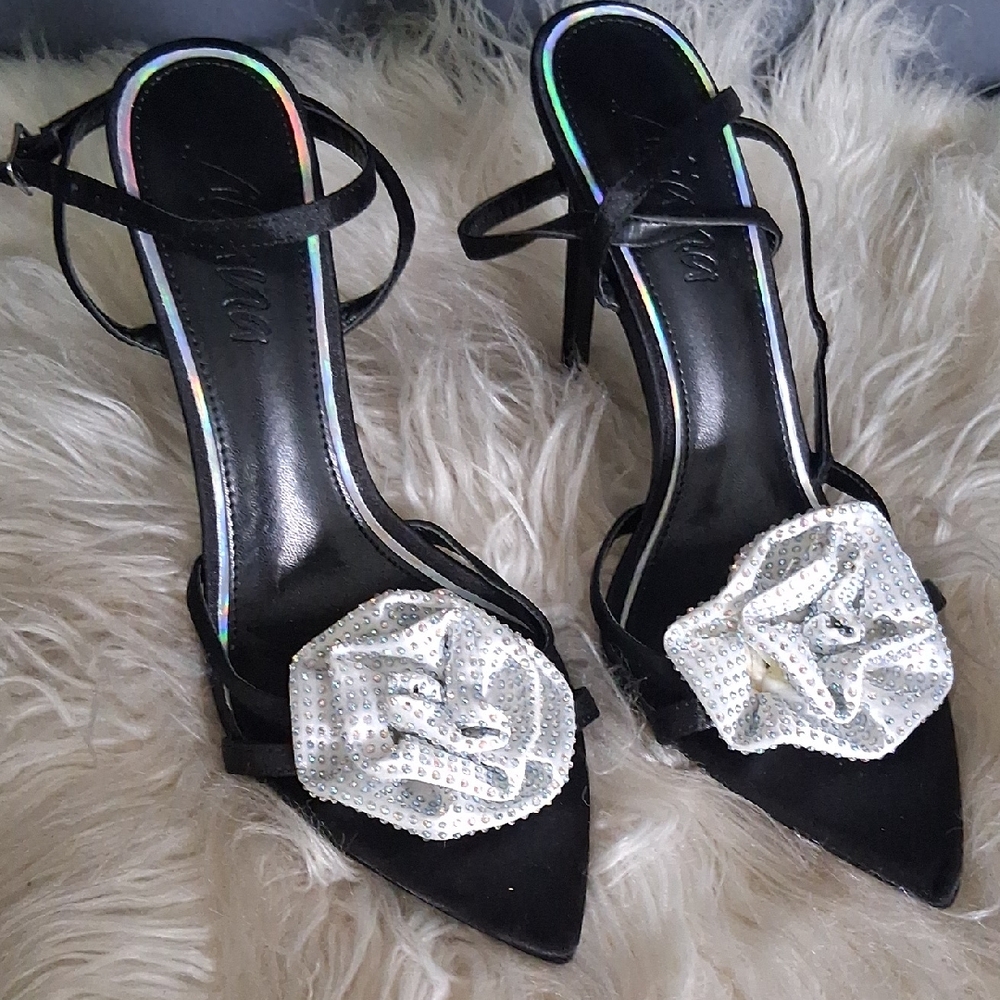 Liliana Heels